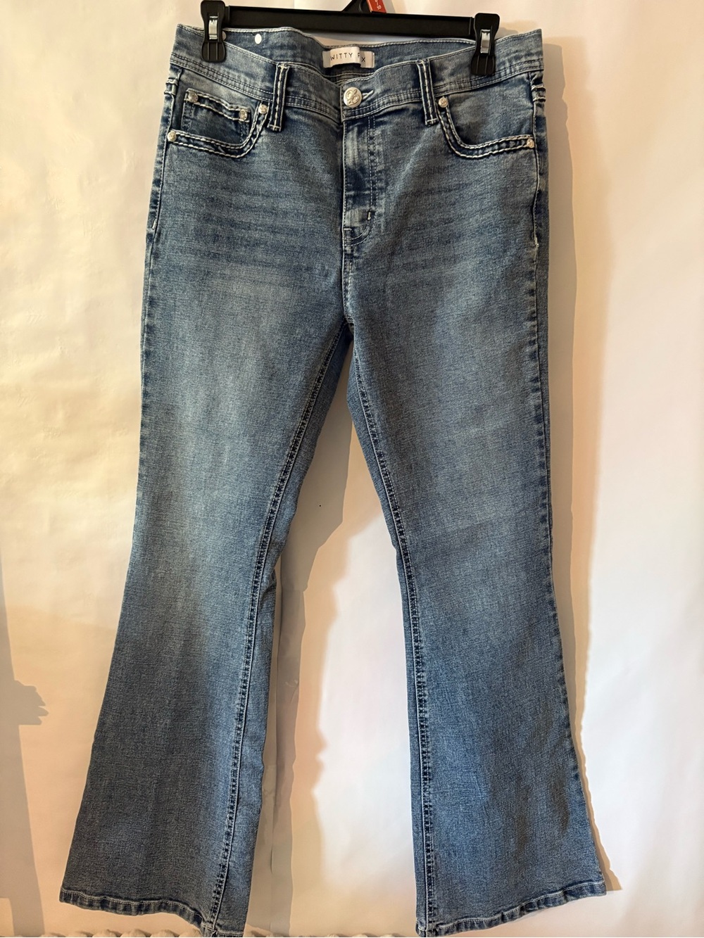 Light Wash Flare Jeans - Women